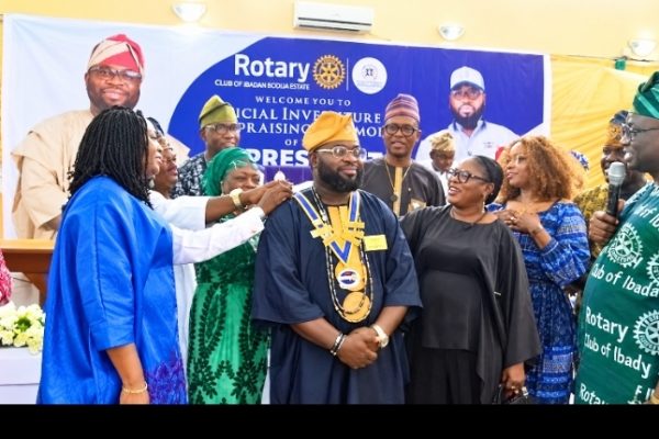 Rotarian Adewale Akinade Installed as 8th President of Rotary Club of Ibadan Ologuneru